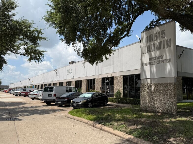More Photos Of 5803 Sovereign Dr, Houston Warehouse For Lease