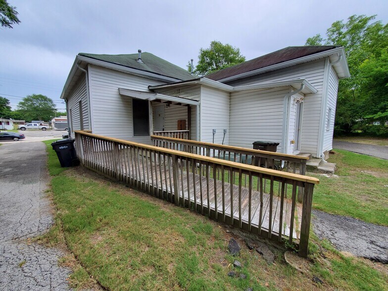 More Photos Of 309 Macon St, McDonough Office Residential For Lease