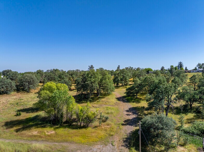 More Photos Of 11050 Campers ct, Redding Land For Sale