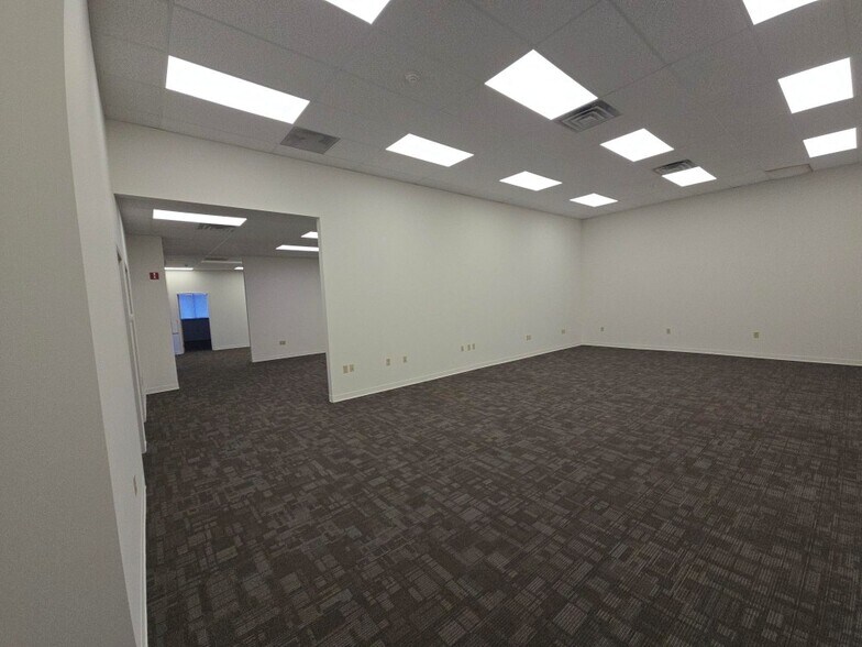 More Photos Of 110 Kerry Pl, Norwood Light Distribution For Lease