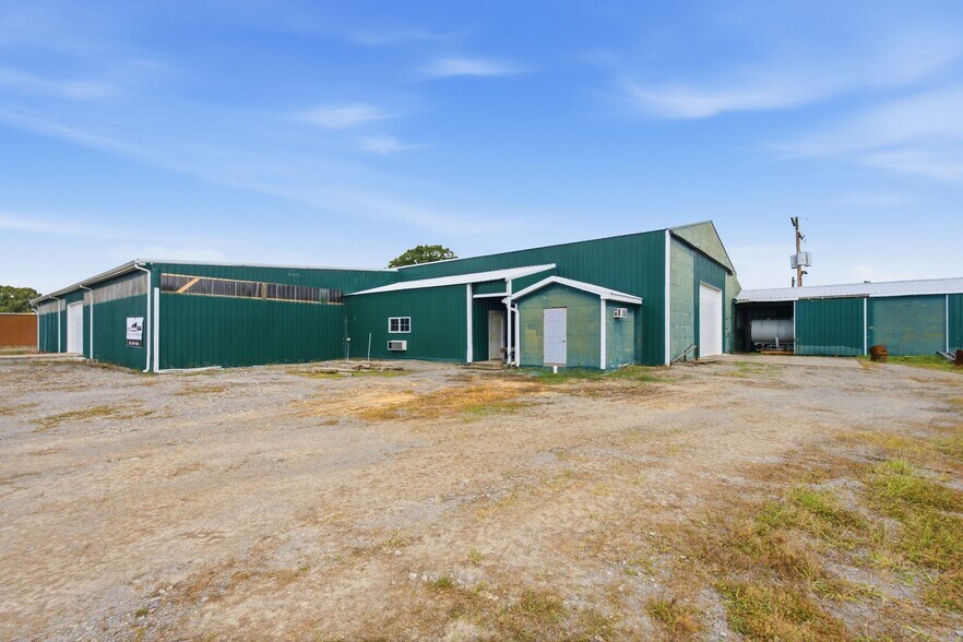 More Photos Of 7624 Liberty Rd, Columbia Manufacturing For Sale