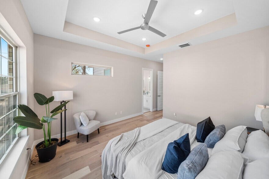 More Photos Of 2632 Paul Quinn St, Houston Apartments For Sale