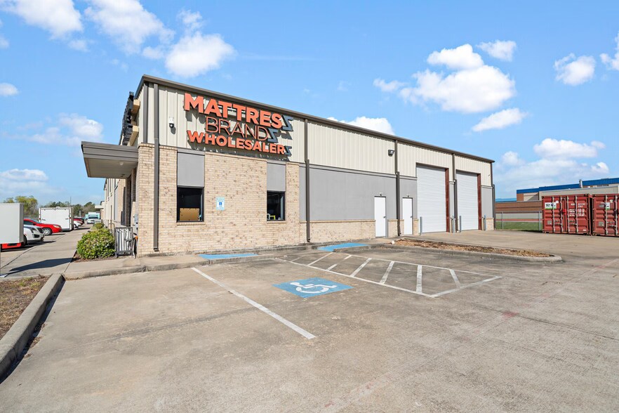 More Photos Of 18543 Imperial Valley Dr, Houston Warehouse For Sale