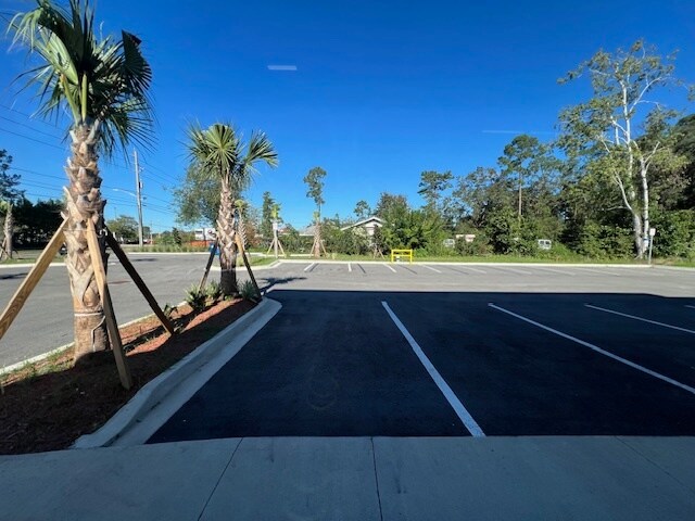 More Photos Of 11025 Lem Turner Rd, Jacksonville Storefront For Lease