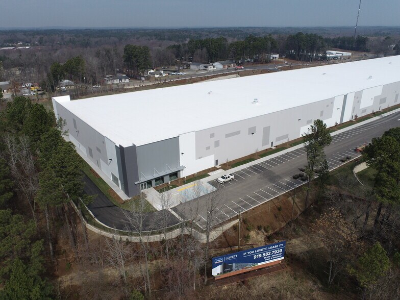 More Photos Of 1716 Camden Ave, Durham Distribution For Lease