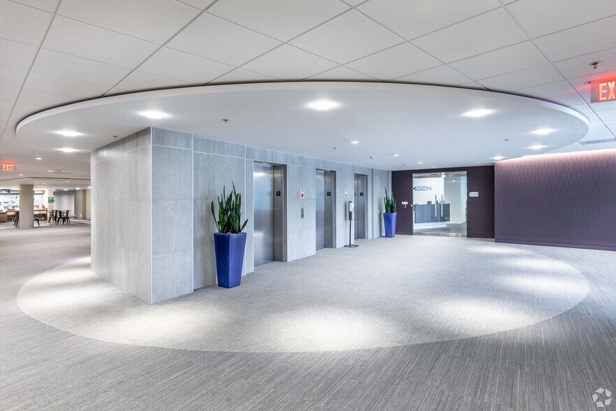 More Photos Of 185 Admiral Cochrane Dr, Annapolis Medical For Lease