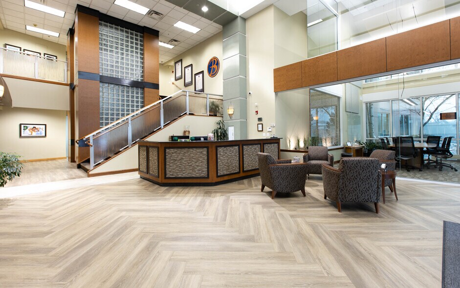More Photos Of 15475 Gleneagle Dr, Colorado Springs Office For Sale