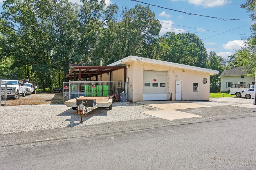More Photos Of 841 Camden ave, Blackwood Warehouse For Sale