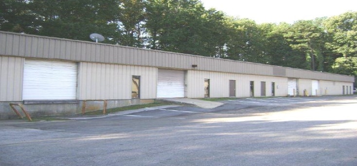 More Photos Of 4379-4395 Sentry Dr, Tucker Light Distribution For Lease