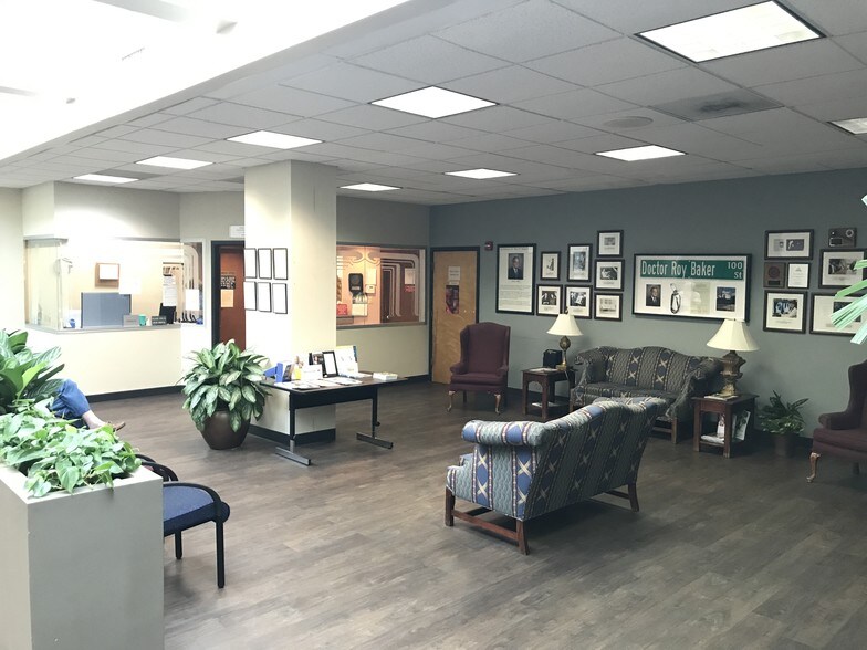 More Photos Of 3550 University Blvd S, Jacksonville Medical For Lease