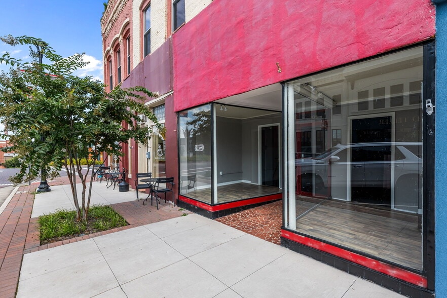 More Photos Of 101-105 S Scales St, Reidsville Storefront Retail Office For Sale