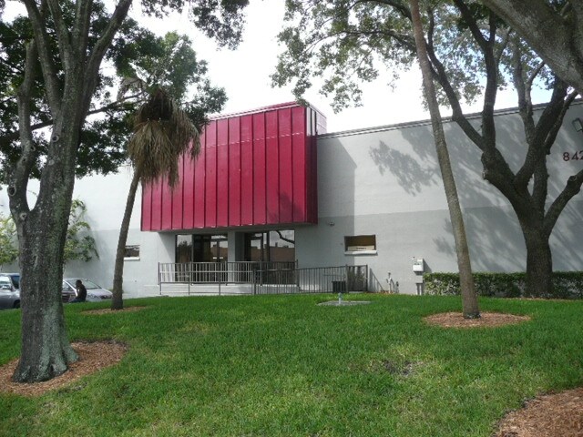 More Photos Of 4893 W Waters Ave, Tampa Unknown For Lease