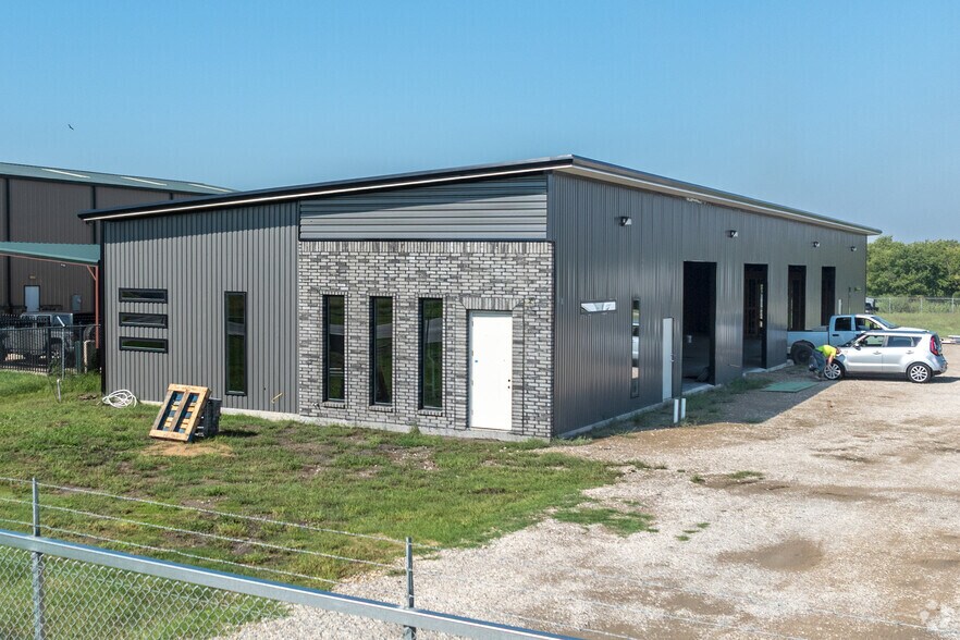Primary Photo Of 3941 Ruger Dr, Royse City Industrial For Lease