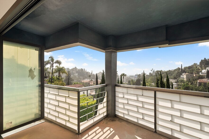 More Photos Of 6871 Los Altos Pl, Los Angeles Multifamily For Sale