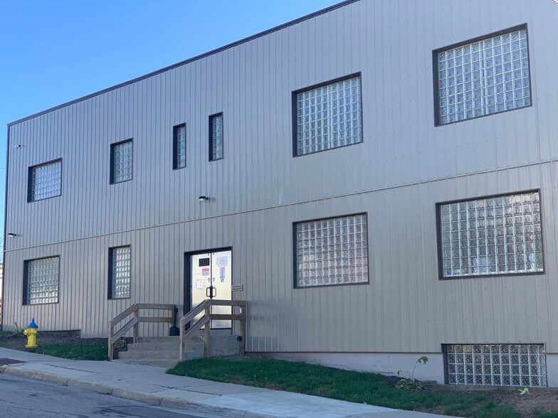 Primary Photo Of 420 Davis Ave, Dayton Warehouse For Lease