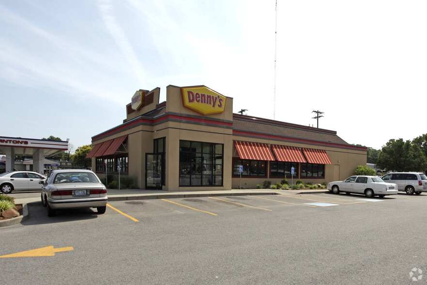 Primary Photo Of 1956 Us Highway 41 N, Henderson Restaurant For Lease