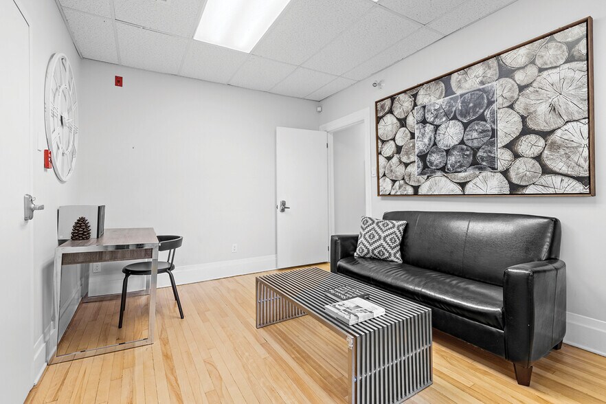 More Photos Of 226 Argyle Ave, Ottawa Office For Sale