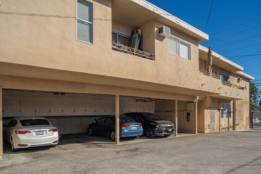 More Photos Of 1755 Granville Ave, Los Angeles Apartments For Sale