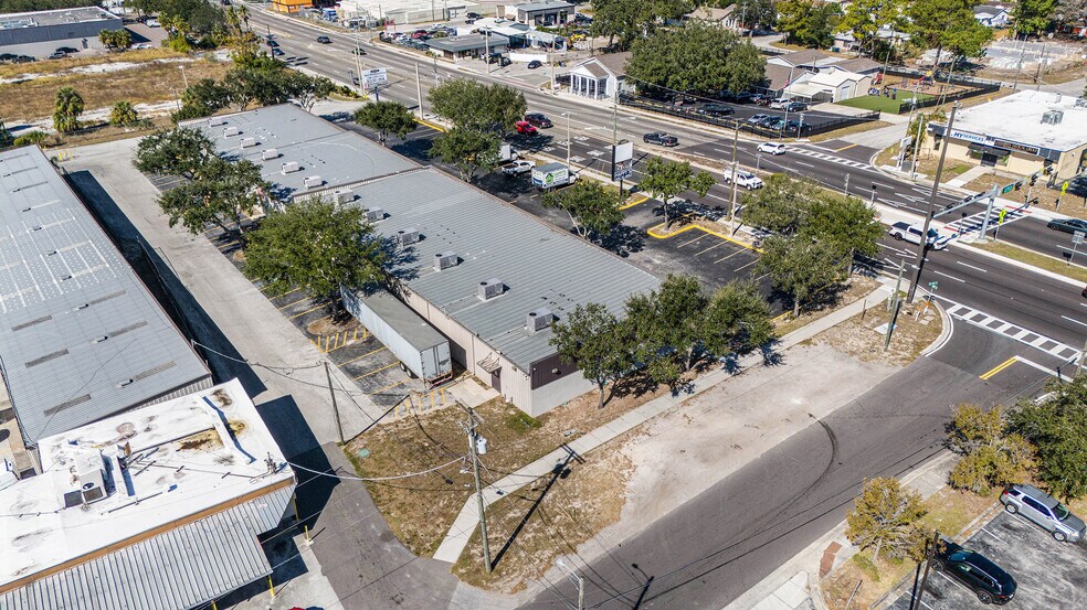 More Photos Of 1727 E Busch Blvd, Tampa Storefront For Lease