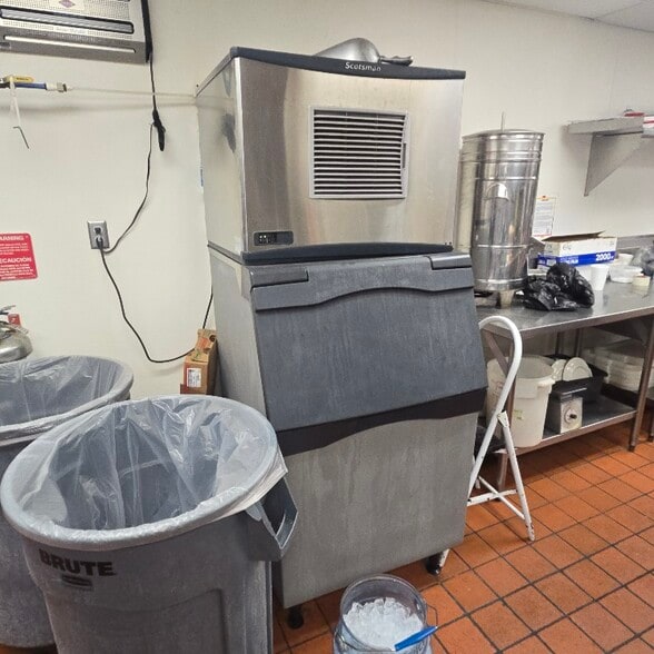 More Photos Of 2045 Brice Rd, Reynoldsburg Restaurant For Lease