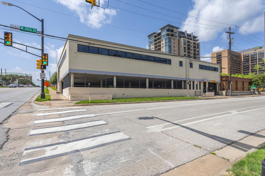 More Photos Of 900 Summit Ave, Fort Worth Office For Lease