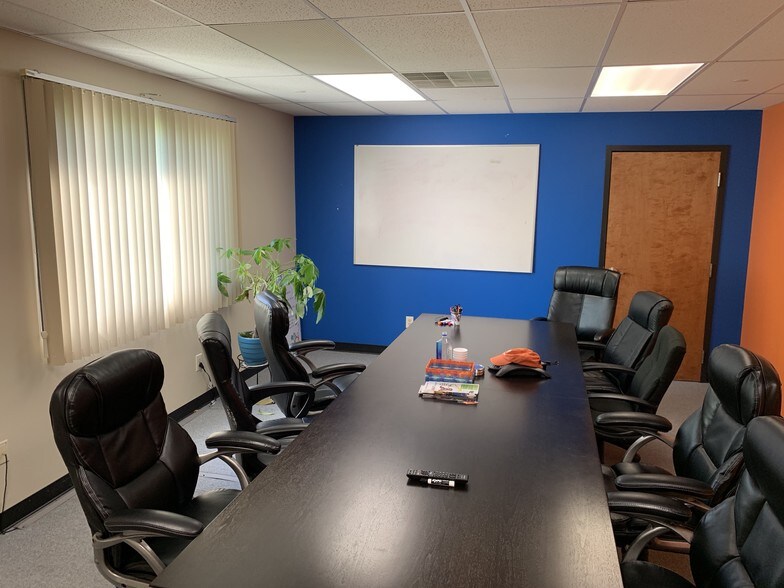 More Photos Of 7 Church Rd, Hatfield Office For Sale