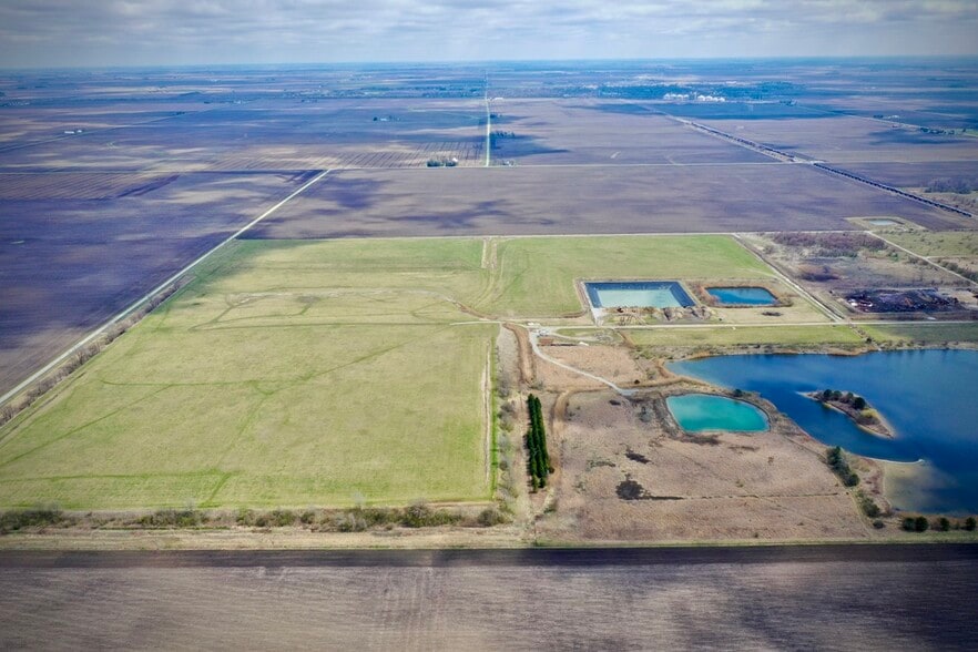 More Photos Of 625 E US Highway 36, Tuscola Land For Sale