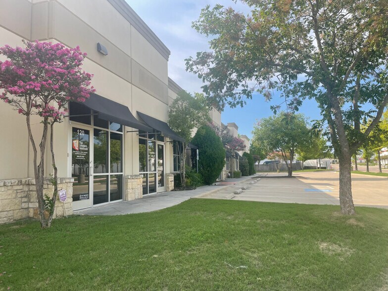 More Photos Of 1804 Owen Ct, Mansfield Light Distribution For Sale