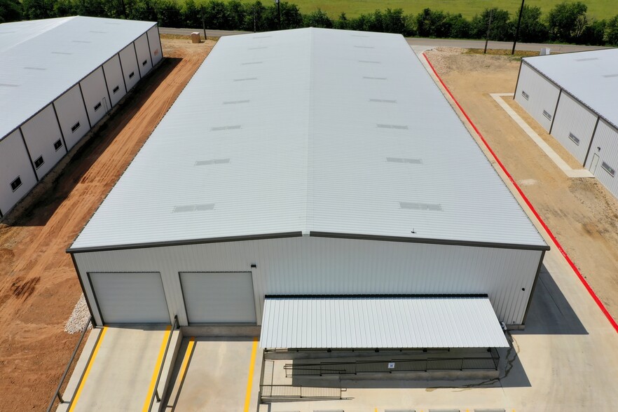 More Photos Of 12955 WRIGHT, Creedmoor Warehouse For Lease