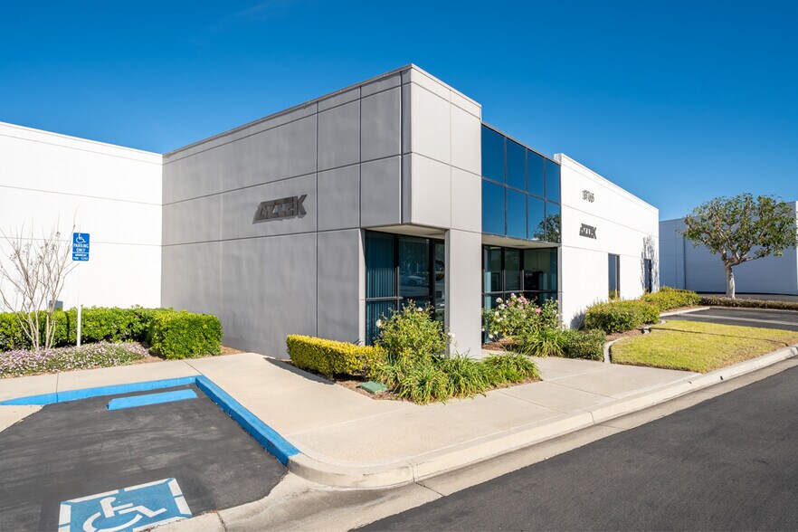 More Photos Of 13765 Alton Pky, Irvine Research And Development For Lease