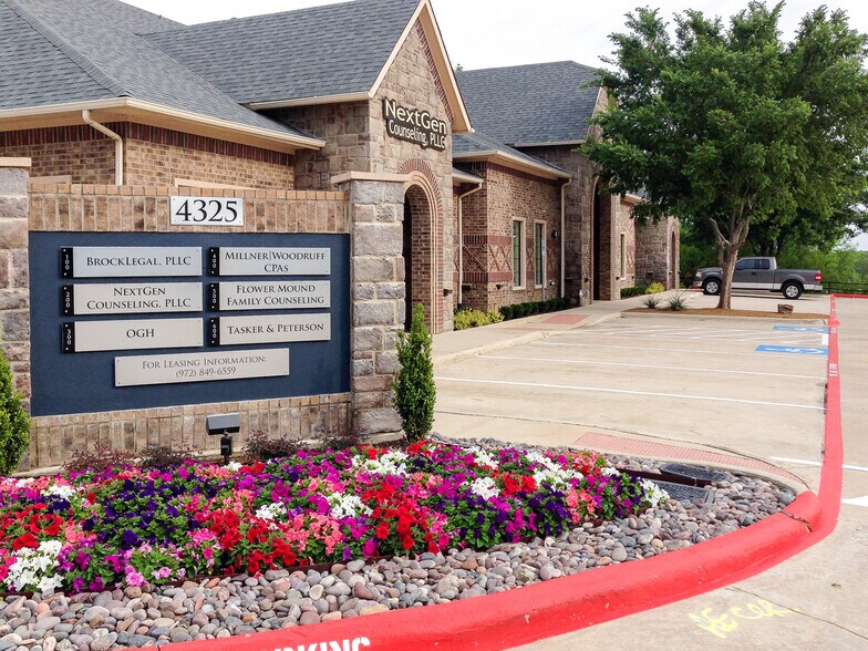 More Photos Of 4325 Windsor Centre Trl, Flower Mound Medical For Lease