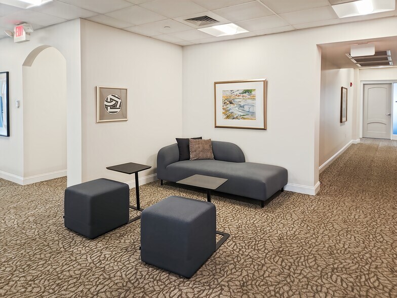 More Photos Of 1274 Osgood St, North Andover Coworking Space