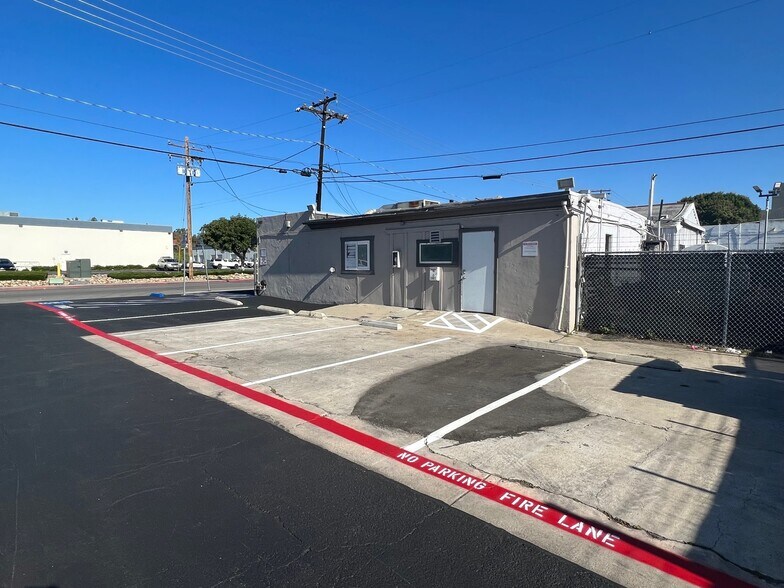 More Photos Of 5981 Fairmount Ave, San Diego Restaurant For Lease