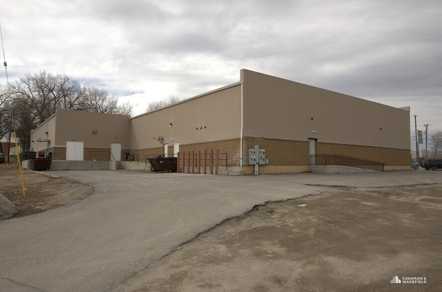 More Photos Of 307 E Hart St, Buffalo Freestanding For Sale