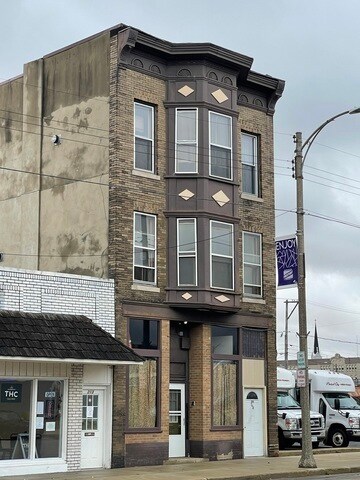 More Photos Of 211 E Stephenson St, Freeport Apartments For Sale