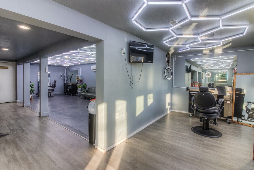 More Photos Of 4813 Tieton Dr, Yakima Storefront Retail Office For Sale