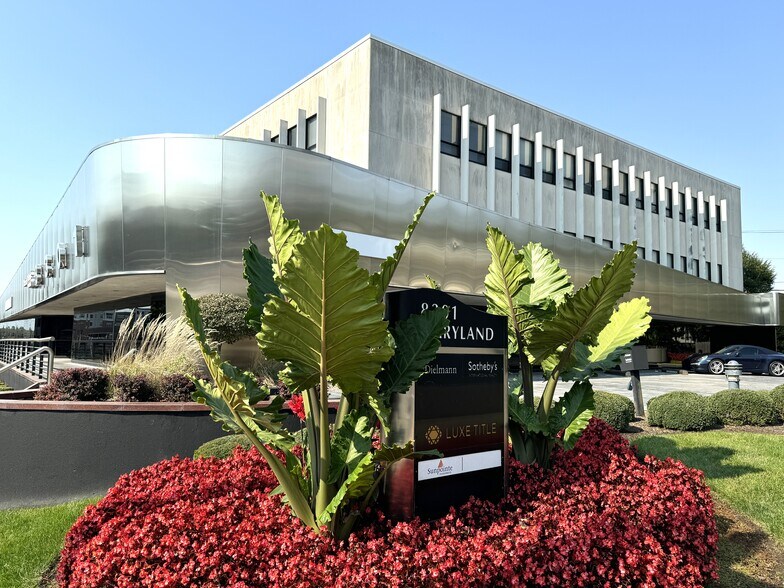 More Photos Of 8251 Maryland Ave, Clayton Unknown For Lease