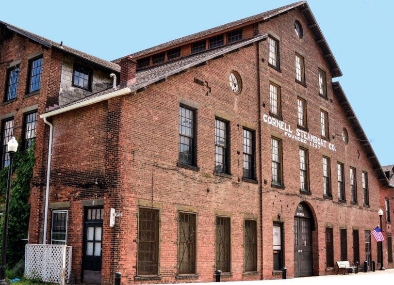 Primary Photo Of 108 E Strand St, Kingston General Retail For Sale