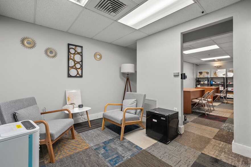 More Photos Of 8612 Halls Ferry Rd, Saint Louis Apartments For Sale