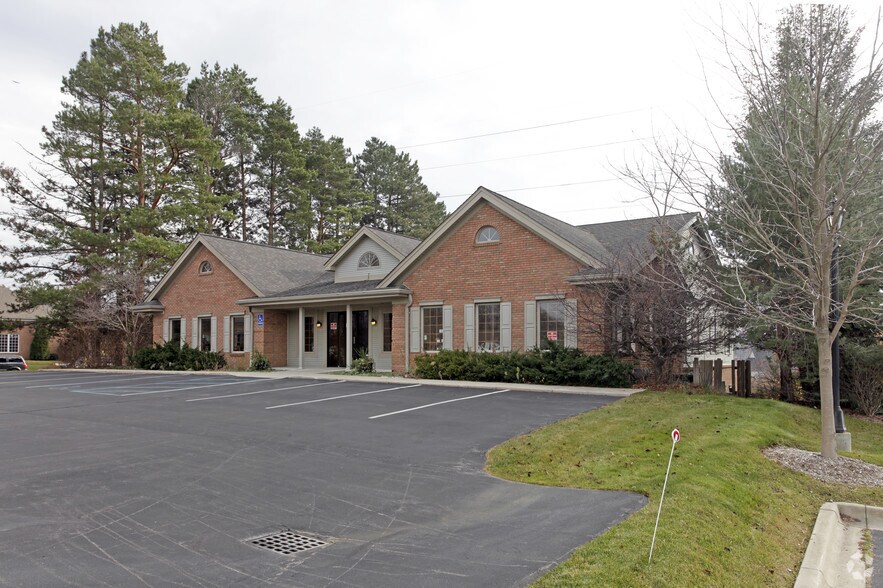 Primary Photo Of 6401 Citation Dr, Village of Clarkston Office For Lease