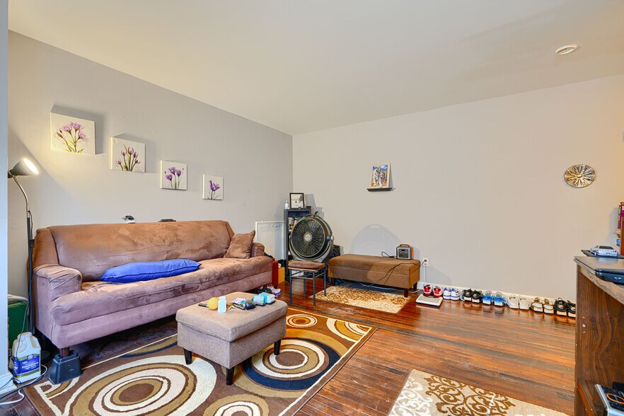 More Photos Of 1118 46th St NE, Washington Apartments For Sale