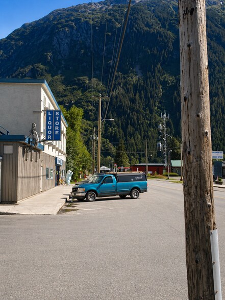 More Photos Of 405 5 Ave, Stewart Hotel For Sale