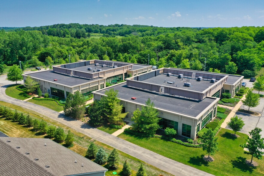 More Photos Of 320 Cardinal Dr, St Charles Medical For Lease