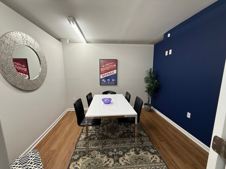 More Photos Of 325 N Main St, Kernersville Office For Sale