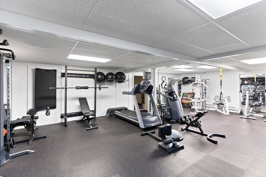 More Photos Of 105 Washington St, Easton Loft Creative Space For Sale