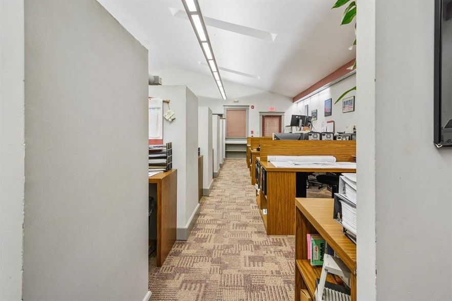 More Photos Of 7518-7526 Harford Rd, Baltimore Office For Sale