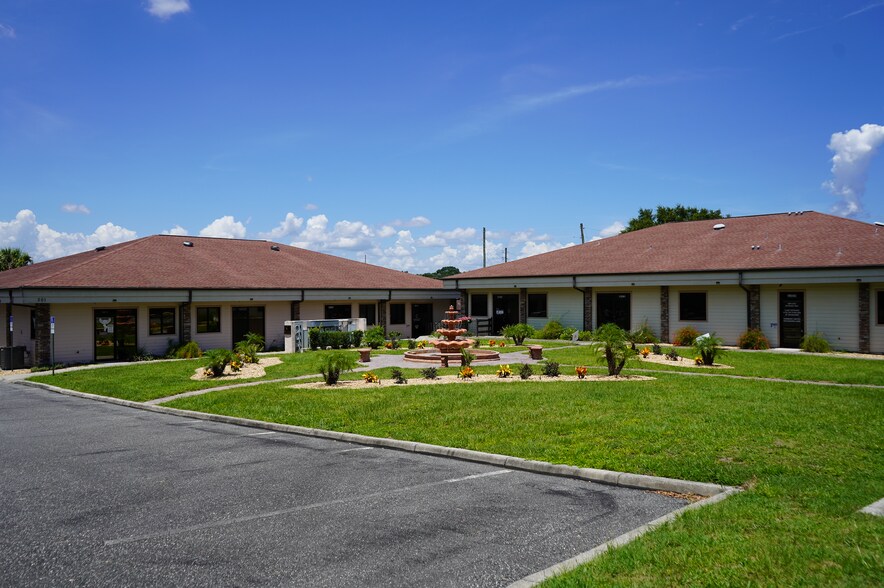 More Photos Of 301 Skyline Dr, Lady Lake Medical For Sale