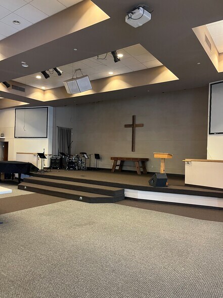 More Photos Of 30605 Avenida de las Flores, Rancho Santa Margarita Religious Facility For Lease