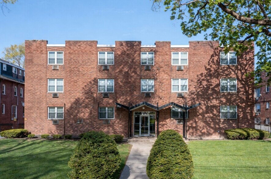 Primary Photo Of 27 Imlay St, Hartford Apartments For Sale