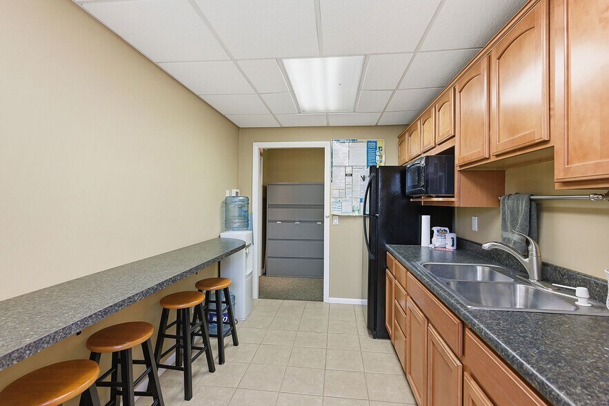 More Photos Of 1030 Main St, Milford Office For Sale